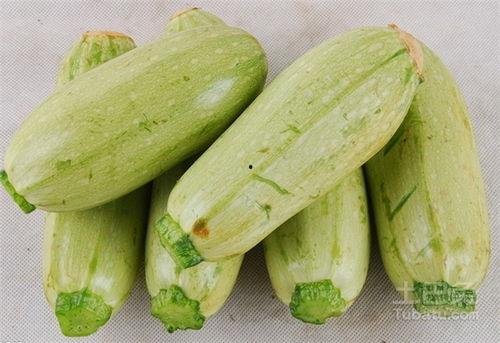 吃生瓜有什么功效,揭秘吃生瓜的神奇功效