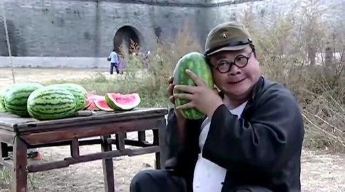 吃瓜观众瞬间安静,揭秘背后惊人真相